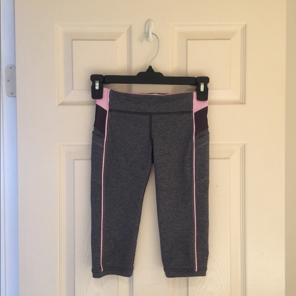 Ivivva by lululemon crop pants